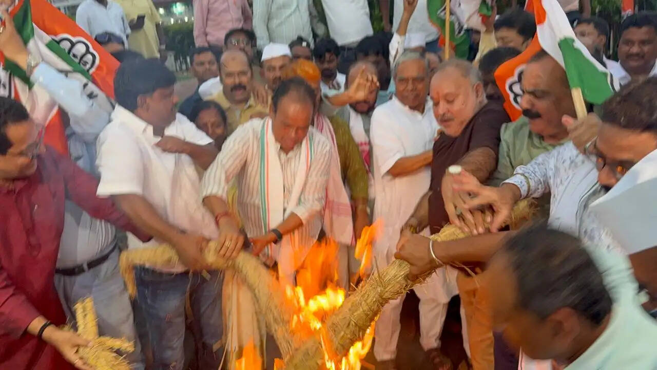राहुल गांधी के खिलाफ प्राथमिकी लोकतंत्र की आवाज दबाने की साजिश : कमलेश