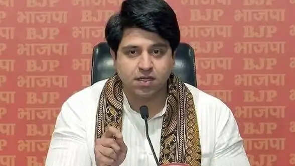 भाजपा प्रवक्ता शाहजाद पूनावाला ने दिया इस्तीफा, व्यक्तिगत कारणों का हवाला