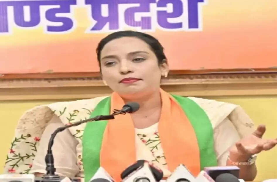 महिला बंदियों की स्वास्थ्य कठिनाइयों पर सरकार की चुप्पी दर्दनाक: राफिया