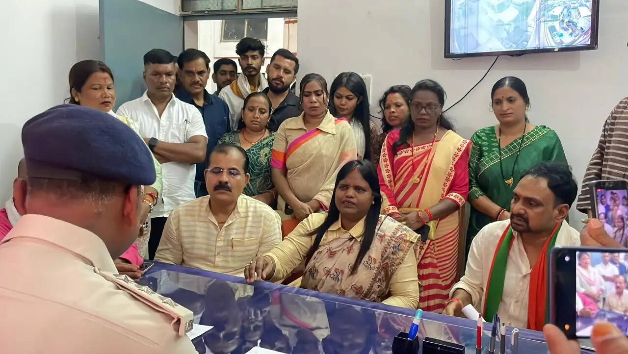 अम्बिकापुर : महापौर मंजूषा भगत ने लेनदेन संबंधी वायरल ऑडियो मामले में पुलिस से की कड़ी कार्रवाई की मांग
