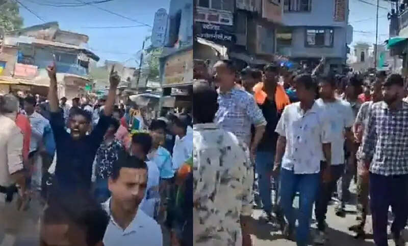 गोवंश के अवशेष मिलने पर दमोह में हिंदू संगठनों ने किया विरोध-प्रदर्शन, बाजार कराया बंद