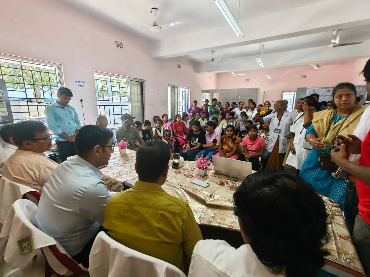 हुगली में शुरू हुआ एचपीवी टीकाकरण अभियान, तीन माह में 14 वर्ष की किशोरियों को लगाया जाएगा टीका