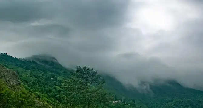देश के पूर्वोत्तर व पश्चिमोत्तर क्षेत्र में अगले 5 दिनों तक मानसून सक्रिय रहने के आसार