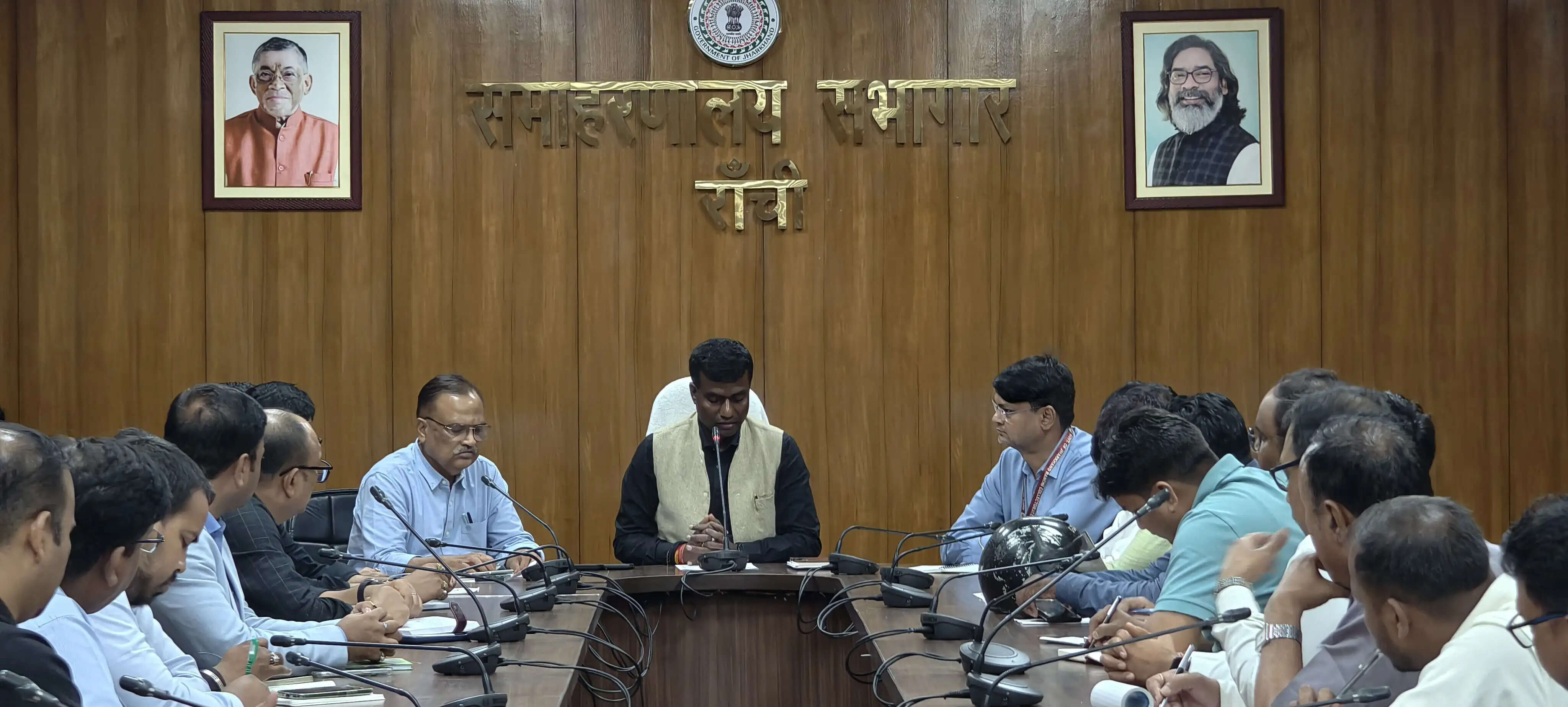 डीसी ने निजी अस्पतालों में फायर सेफ्टी और मरीजों के अधिकारों पर दिया निर्देश