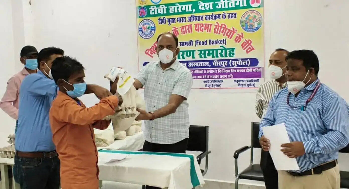 निश्चय मित्र अभियान के तहत 10 टीबी मरीजों को मिला पोषण सहयोग, समाज से आगे आने की अपील