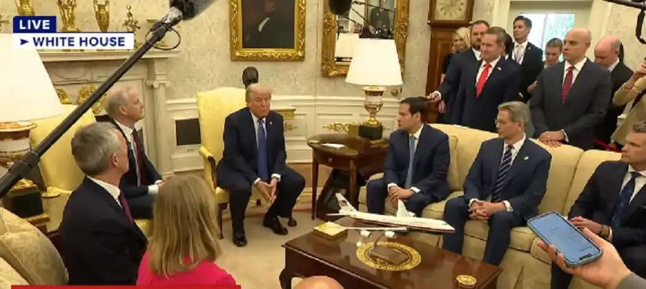 अमेरिका ने रूस को दी चेतावनी, ट्रंप ने कहा-यूक्रेन से शांति समझौता न करने पर करना पड़ेगा प्रतिबंधों का सामना