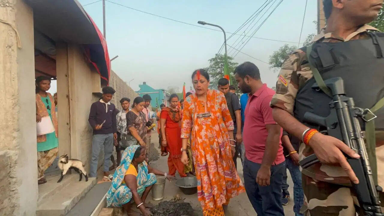 विधायक अग्मिमित्रा पाल ने जल संकट पर धेरा सरकार को