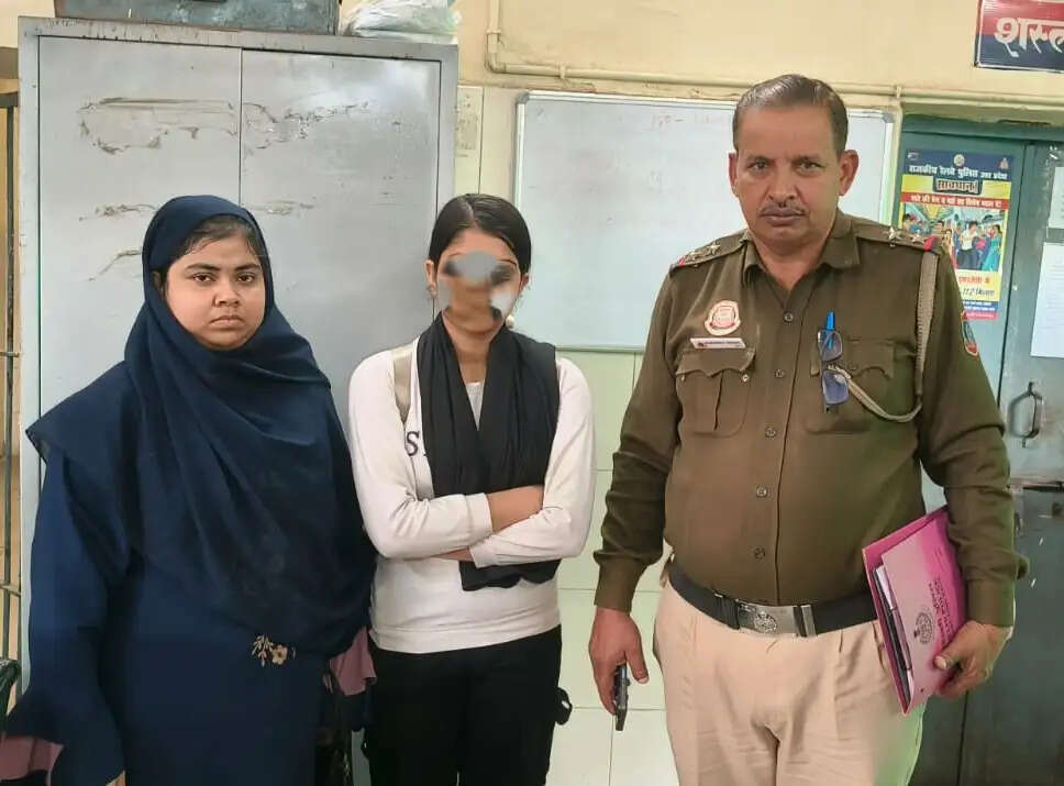 दिल्ली से अपहृत नाबालिग बालिका को जीआरपी ने कानपुर सेंट्रल पर किया सकुशल बरामद