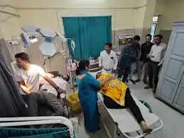 शाजापुर:&nbsp;प्रेमी जोड़े ने खाया जहर, परिजनों ने शादी से इनकार किया था,&nbsp;युवती की मौत, युवक गंभीर