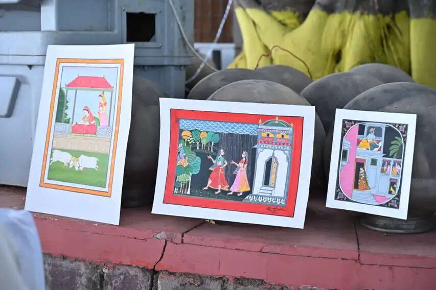 मप्र में सदानीरा समागम में देशभर से आये 100 से अधिक कलाकारों ने चित्रों से दिया जल-पर्यावरण का संदेश