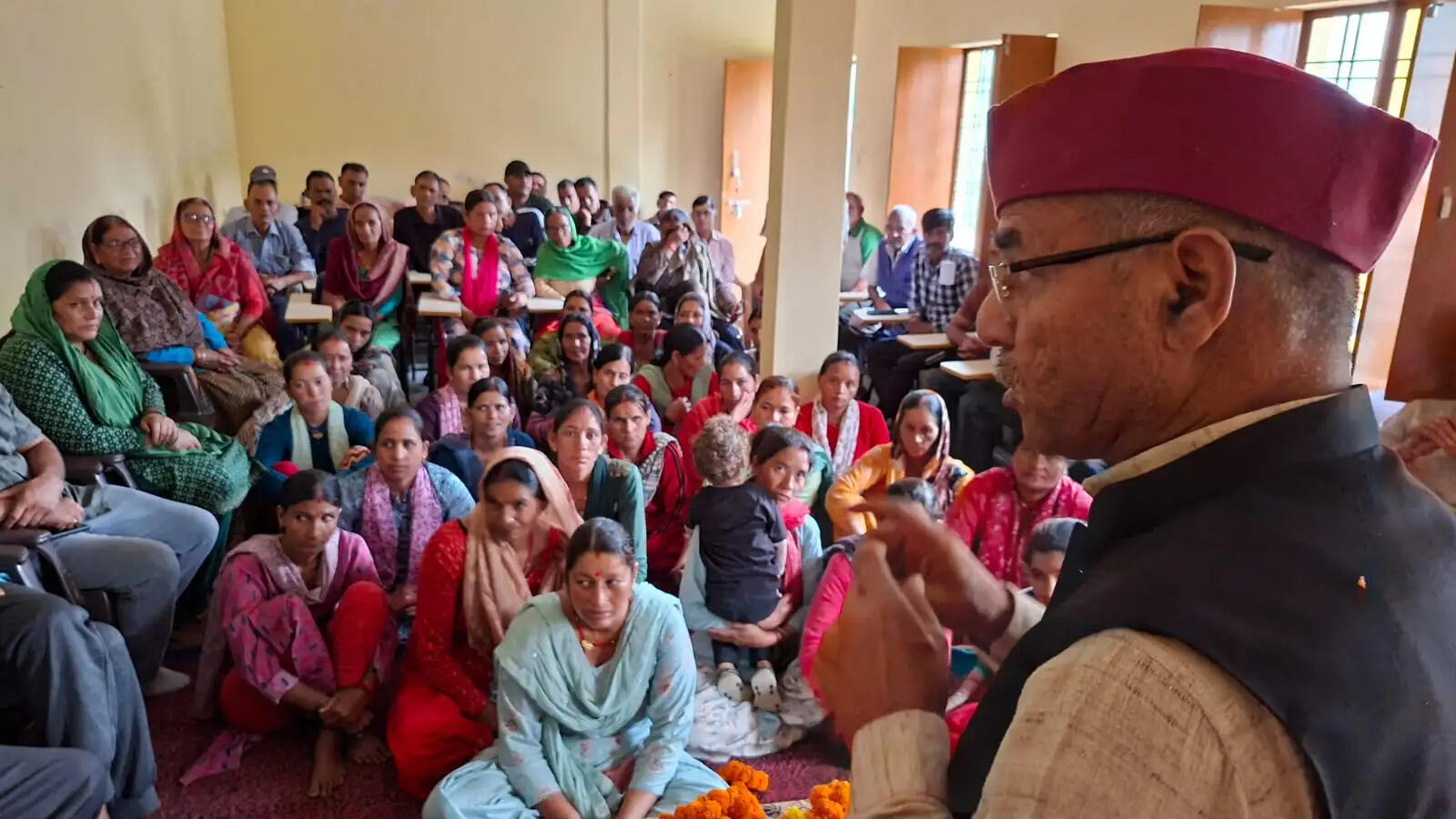 जन&nbsp;संवाद&nbsp;कार्यक्रम&nbsp;में&nbsp;सिलकाेटी&nbsp;के&nbsp;ग्रामीणाें&nbsp;ने&nbsp;उठाई&nbsp;पेयजल,&nbsp;सड़क&nbsp;की&nbsp;समस्याएं