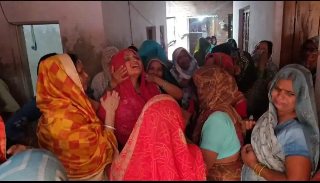 प्रेमी और परिजनों द्वारा जिंदा जलाई गई प्रेमिका की आठ दिन बाद मौत