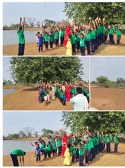 ग्रामीणों, नागरिकों व स्कूली बच्चों सहित सभी वर्ग के लोगों ने किया सामूहिक योगाभ्यास