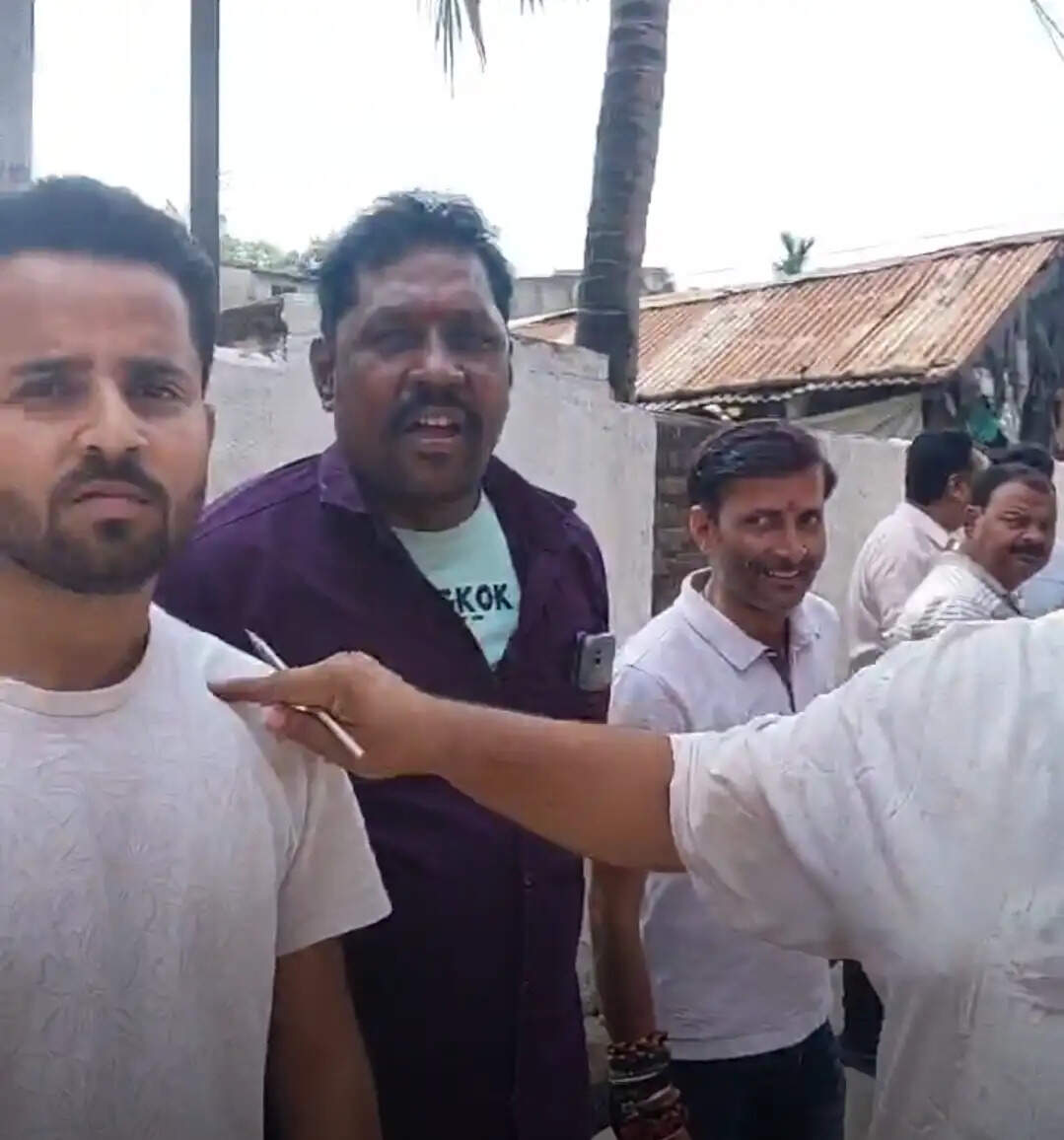 रिषड़ा में दीवार लेखन को लेकर भाजपा-तृणमूल कार्यकर्ताओं में झड़प