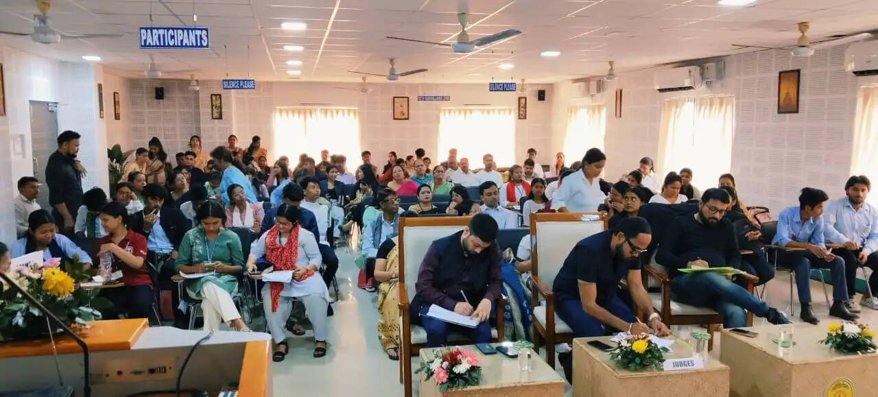 नोबेल पुरस्कार विजेता सीवी रमन को स्मरण कर पांडु महाविद्यालय में राष्ट्रीय विज्ञान दिवस मनाया गया