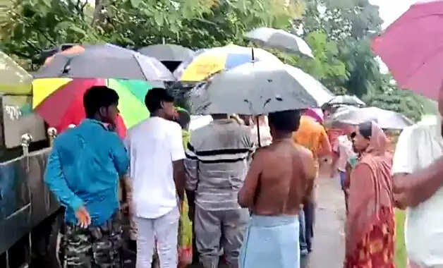 धान रोपाई से लौट रहे मजदूरों पर गिरी बिजली, दो की मृत्यु