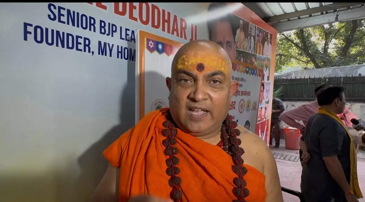 कांग्रेस की प्रस्तावित रैली को संत समाज ने बताया हिंदू त्योहारों के दौरान व्यापारिक आयोजनों को प्रभावित करने की कोशिश
