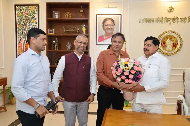 मप्र के मुख्यमंत्री से मिले ग्रीनको एनर्जीस के पदाधिकारी, परियोजनाओं की दी जानकारी