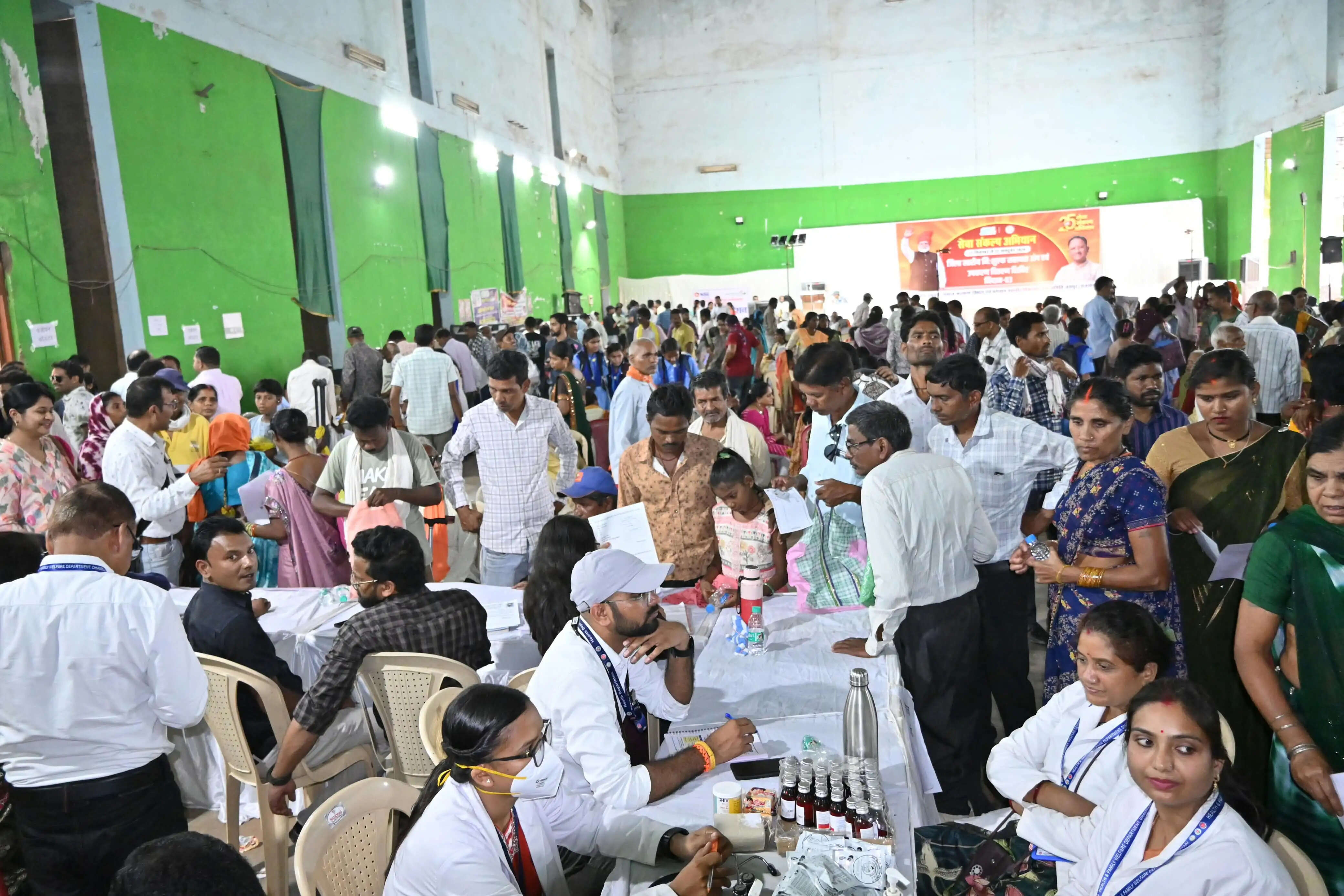 दिव्यांगों की राह आसान बनाने प्रतिबद्ध प्रशासन, निदान शिविर की व्यवस्थाओं का कलेक्टर ने लिया जायजा