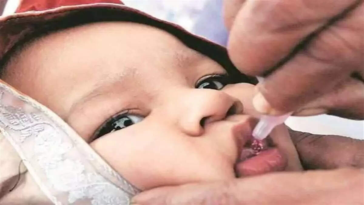 धमतरी जिले में पल्स पोलियो अभियान: 21 दिसंबर को पांच वर्ष के बच्चों को पिलाई जाएगी पोलियो की दवा