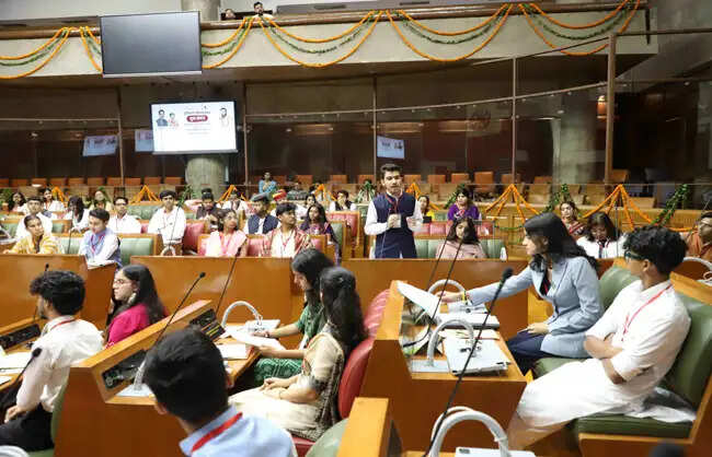अपने परिवार की तरह ही देश को भी दें सर्वोच्च प्राथमिकता:हरविन्द्र कल्याण