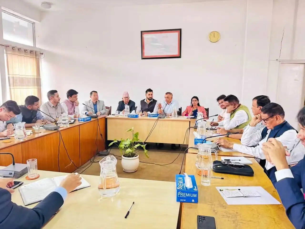 सर्वदलीय बैठक में हुई नेपाल में बाढ़ के बाद राहत और पुनर्निर्माण कार्यों की समीक्षा