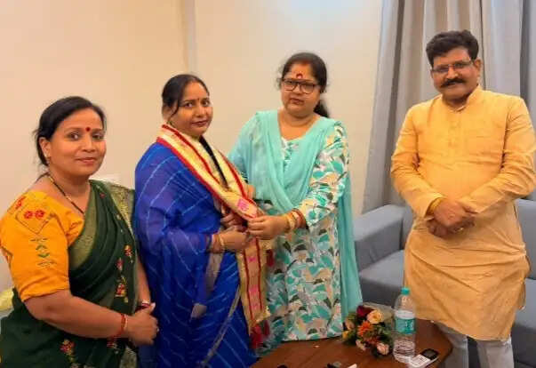 नीरजा गुप्ता बनीं भाजपा महिला मोर्चा की महानगर अध्यक्ष, प्रवेश शर्मा को जिला अध्यक्ष की जिम्मेदारी