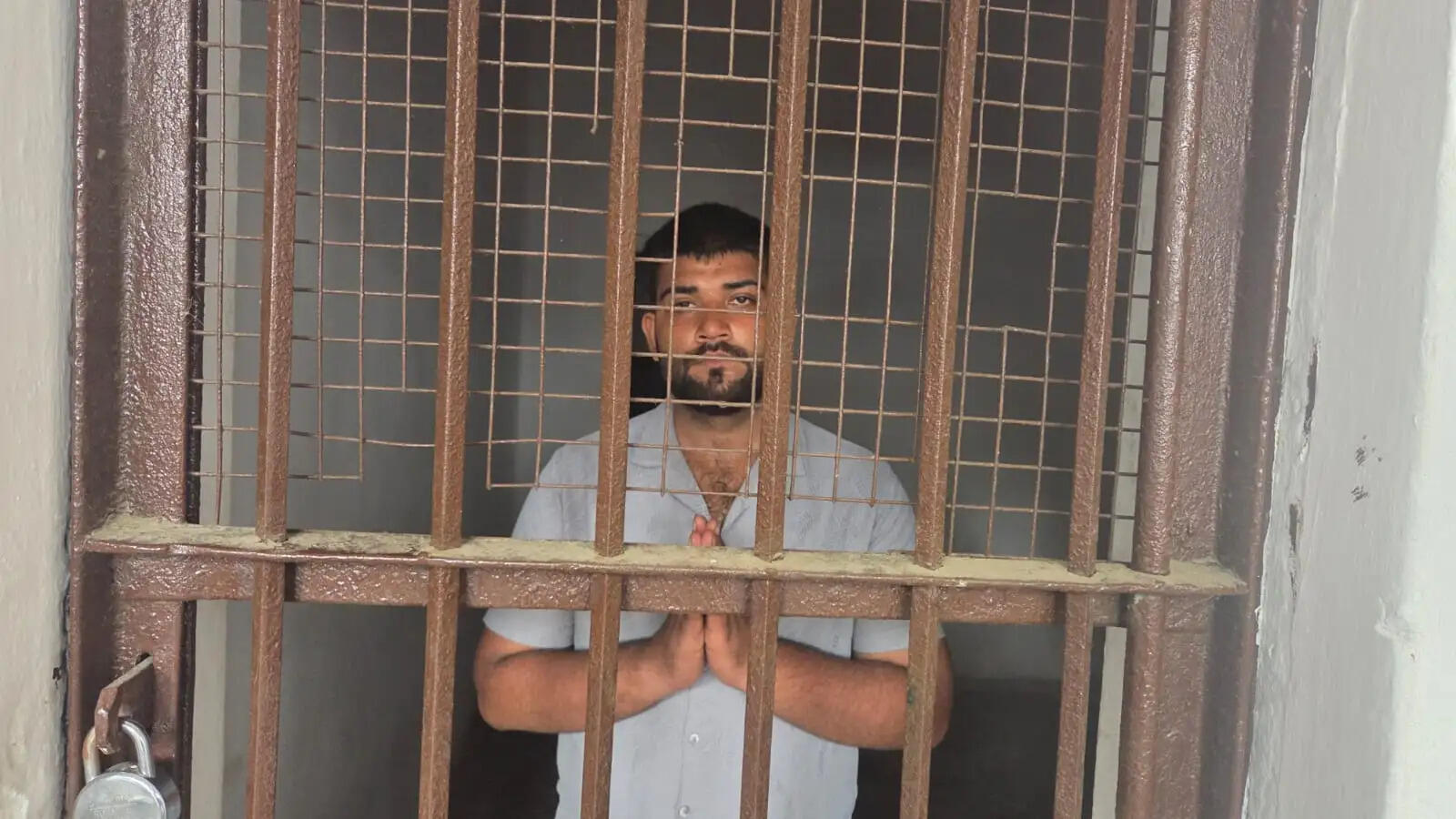 पूर्व विधायक के गनर से अभद्रता करने वाला पीडब्ल्यूडी ठेकेदार गिरफ्तार