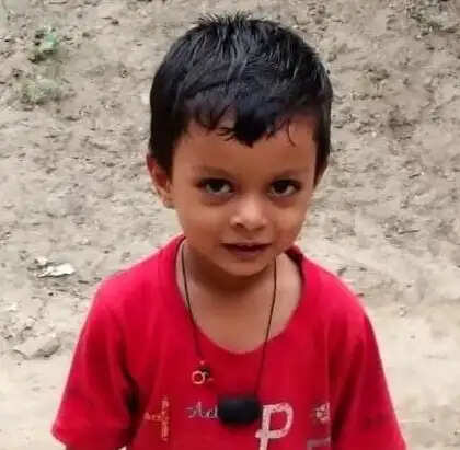 ट्रक की टक्कर से चाचा-भतीजे की मौत, गांव में पसरा मातम