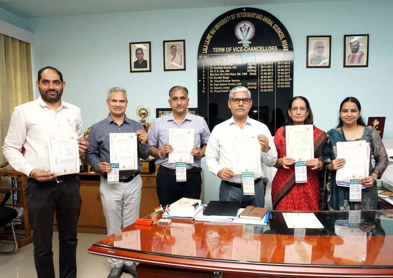 हिसार : अब पशुओं में बार-बार गर्भाधान की समस्या का मिलेगा वैज्ञानिक समाधान