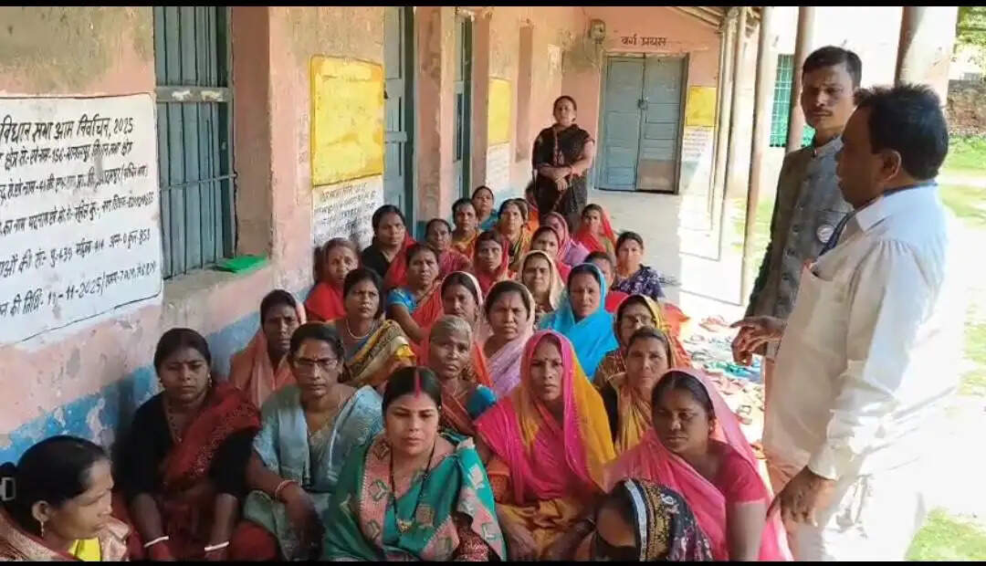 मध्याह्न भोजन रसोइया फ्रंट की बैठक संपन्न, मानदेय और सुरक्षा को लेकर उठी आवाज