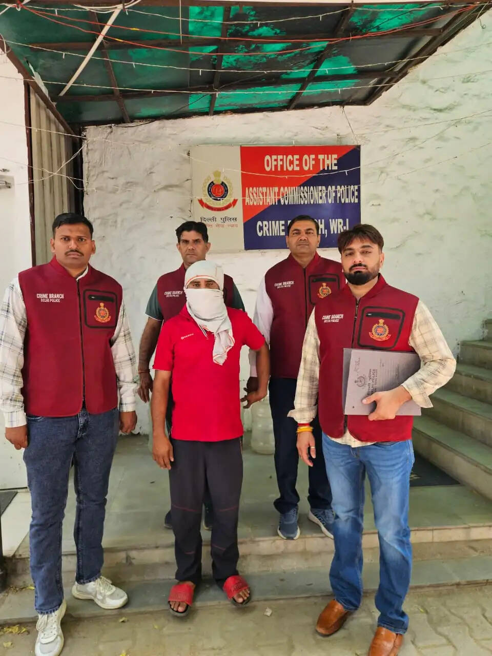 हत्या के प्रयास मामले में घोषित भगोड़ा अपराधी गिरफ्तार