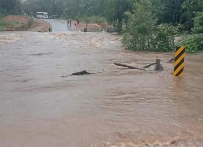 सुकमा में 24 घंटे की बारिश से नदी-नाले उफान पर, जगरगुंडा-सिलगेर सहित कई मार्ग बंद
