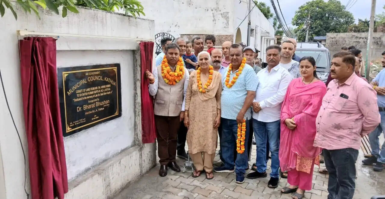 कठुआ विधायक ने विकास कार्यों के लिए जारी किए 1 करोड़, ग्रामीण-शहरी क्षेत्रों में तेज होगी रफ्तार