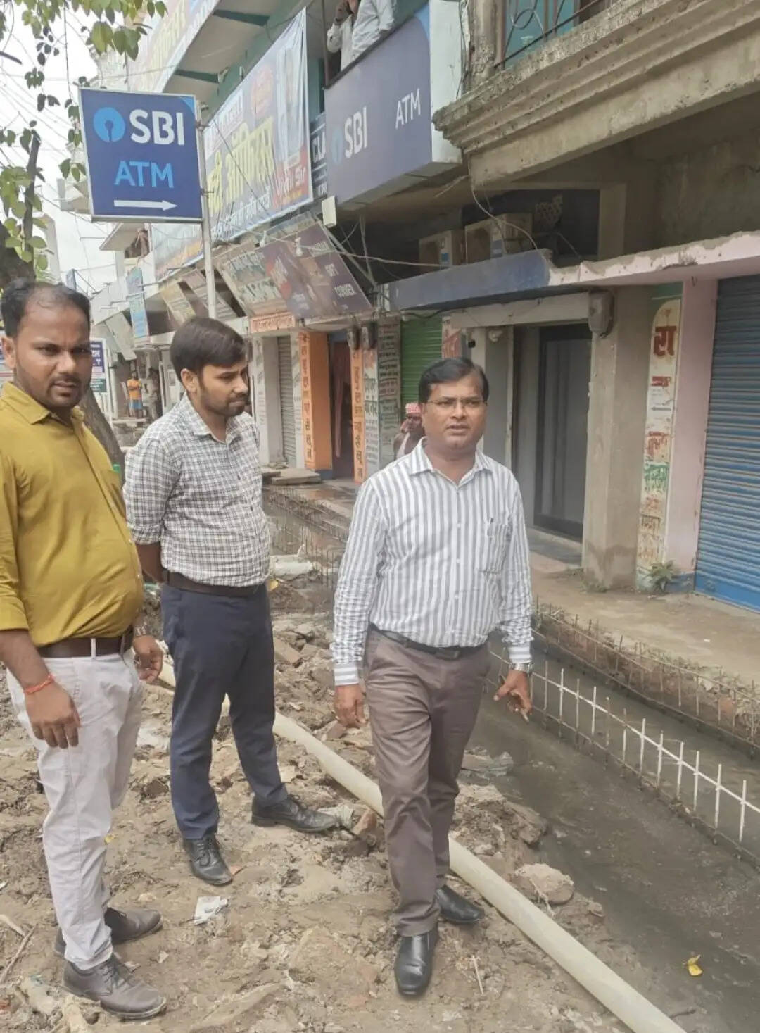 छपरा में नाला निर्माण अनियमितता के वायरल वीडियो पर जिलाधकारी ने लिया संज्ञान