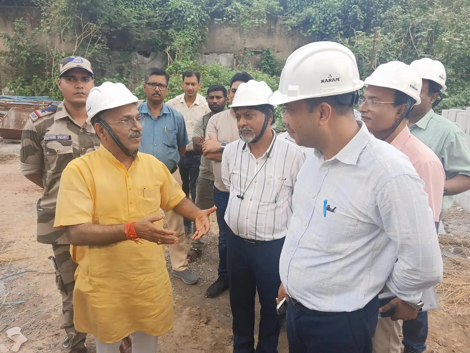 पीडब्ल्यूडी&nbsp;मंत्री अजय कुमार पोद्दार ने इंस्टीट्यूट ऑफ न्यूरोसाइंसेस निर्माणाधीन परियोजना का किया निरीक्षण
