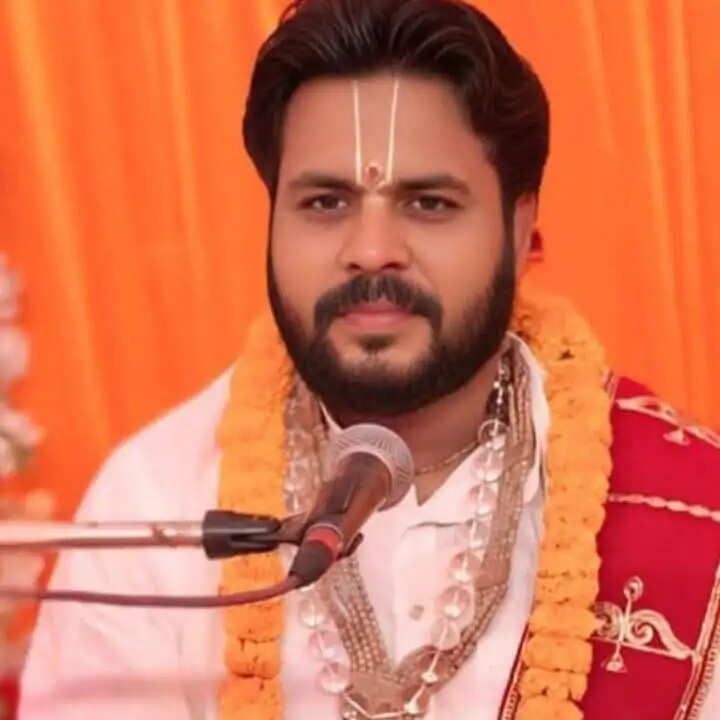 श्रीराम कथा में राम जन्म प्रसंग सुन भावविभोर हुए श्रद्धालु