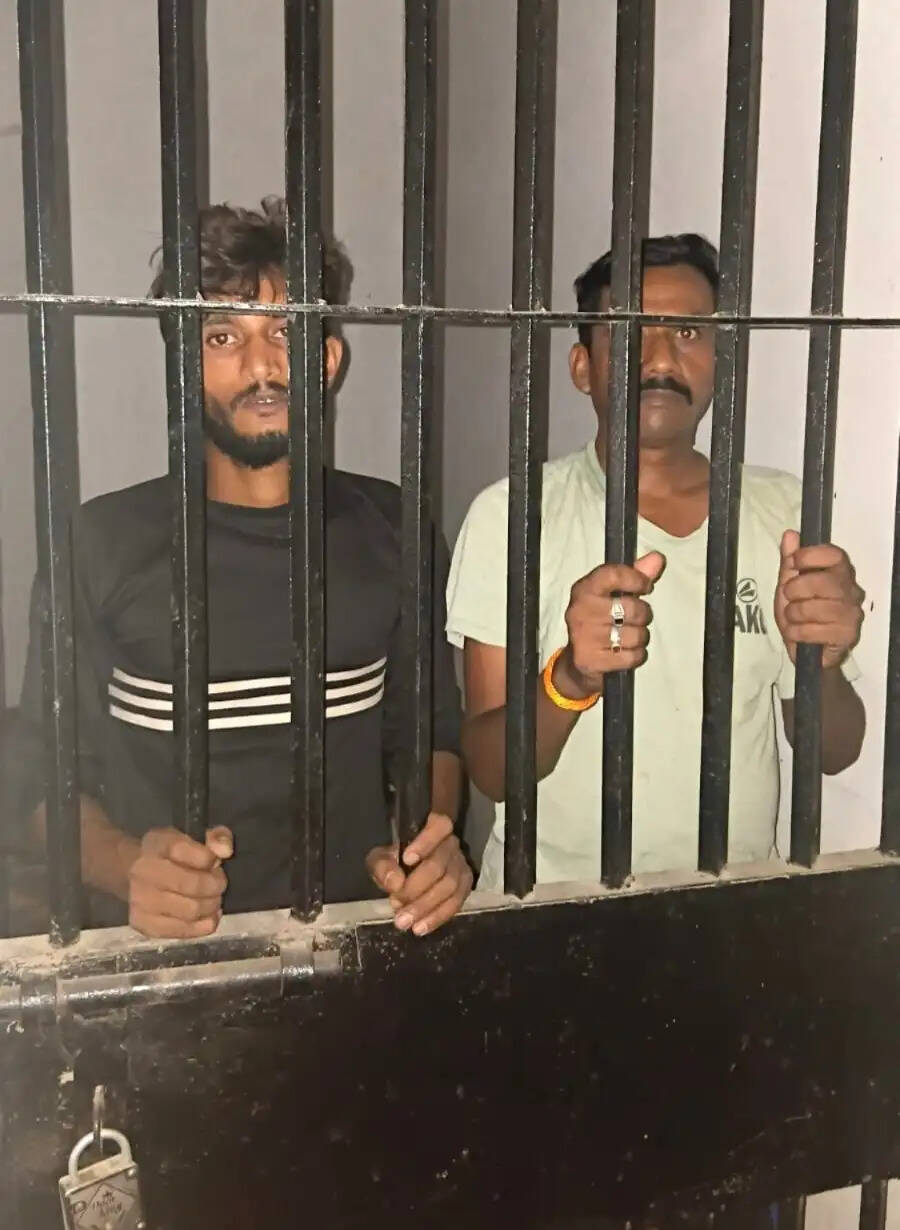 मीरजापुर में जातिसूचक टिप्पणी करने के दाे आराेपित हिरासत में