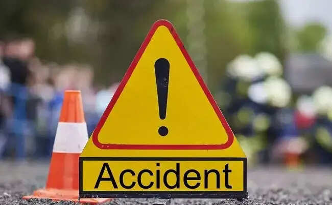 इंदौरः टैंकर ने घर के बाहर खड़े आठ साल के बच्चे को कुचला, सिर पर पहिया चढ़ने से मौके पर मौत