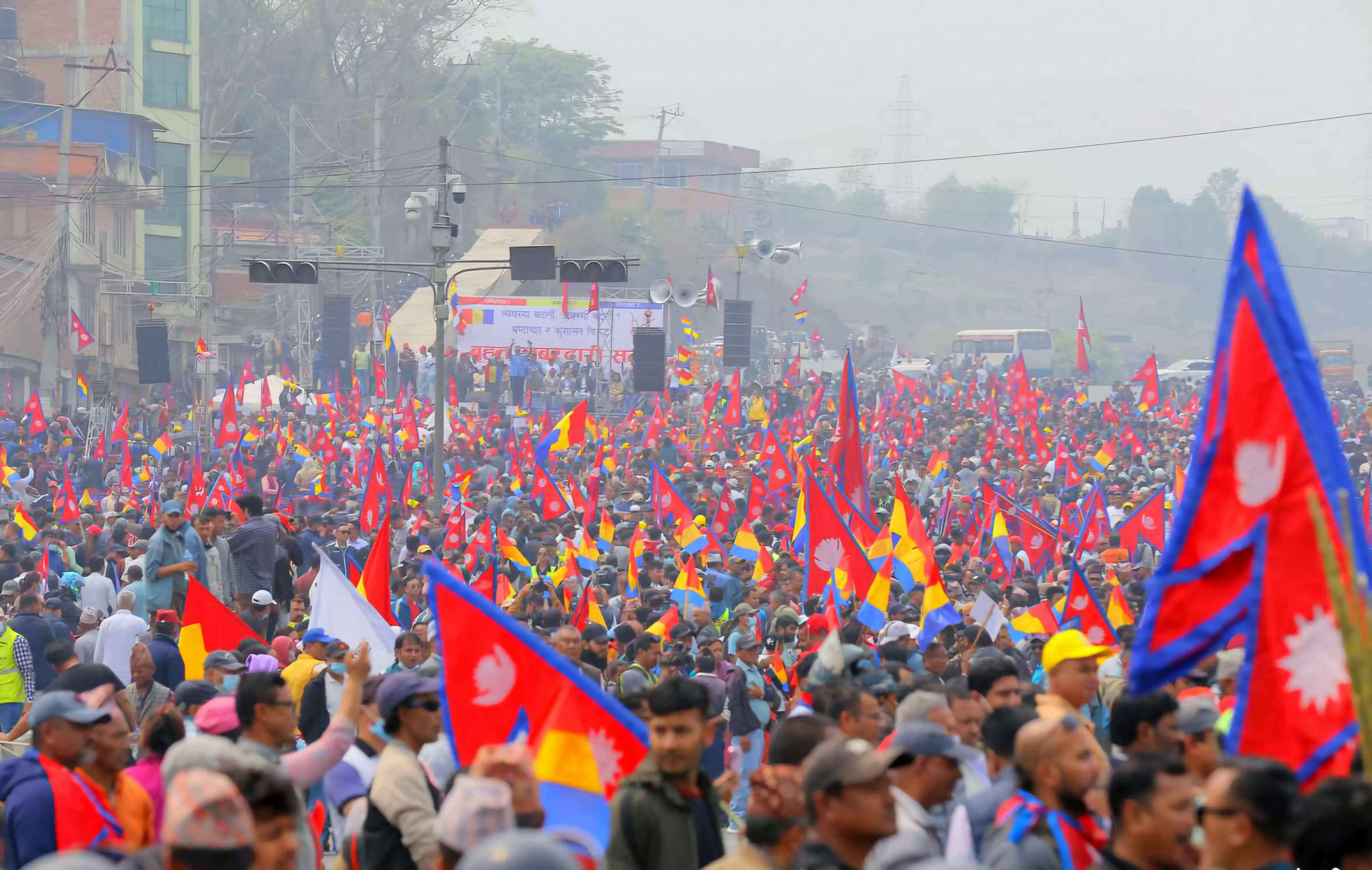 राजशाही के पक्ष में आंदोलन कर रहे नेताओं की चेतावनी- सरकार ने मांग नहीं मानी तो श्रीलंका और बांग्लादेश जैसी नौबत आएगी
