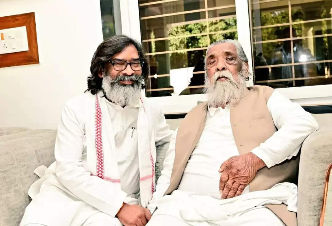 मुख्यमंत्री ने फादर्स डे पर सभी को दी बधाई