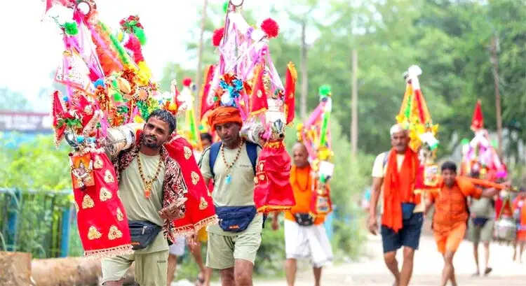 कांवड़ मेले के दूसरे दिन भी शिवभक्तों का आगमन जारी