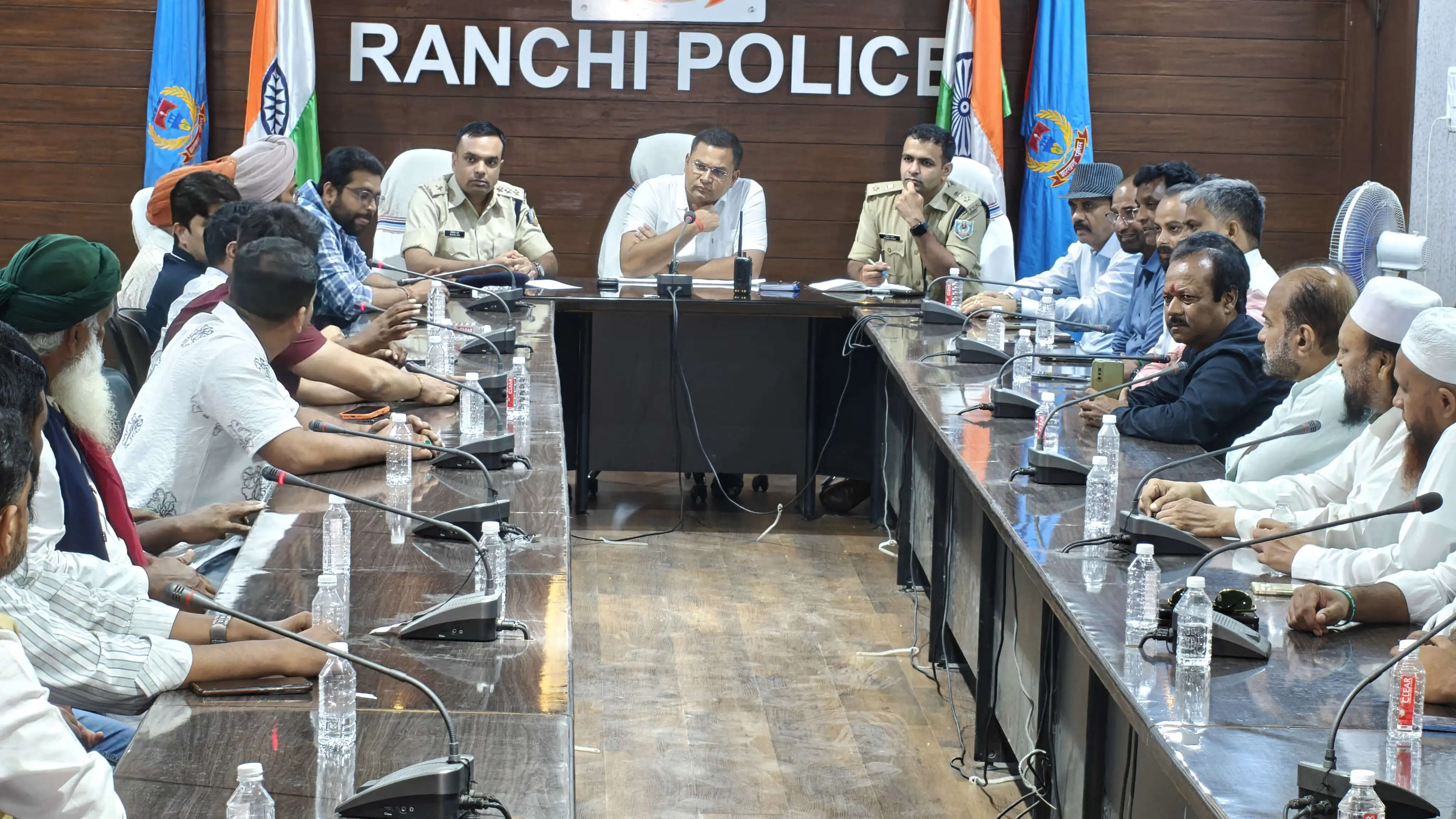 हिंदपीढ़ी में एसएसपी की जन-वार्तालाप, नशे व अपराध पर अंकुश लगाने के निर्देश