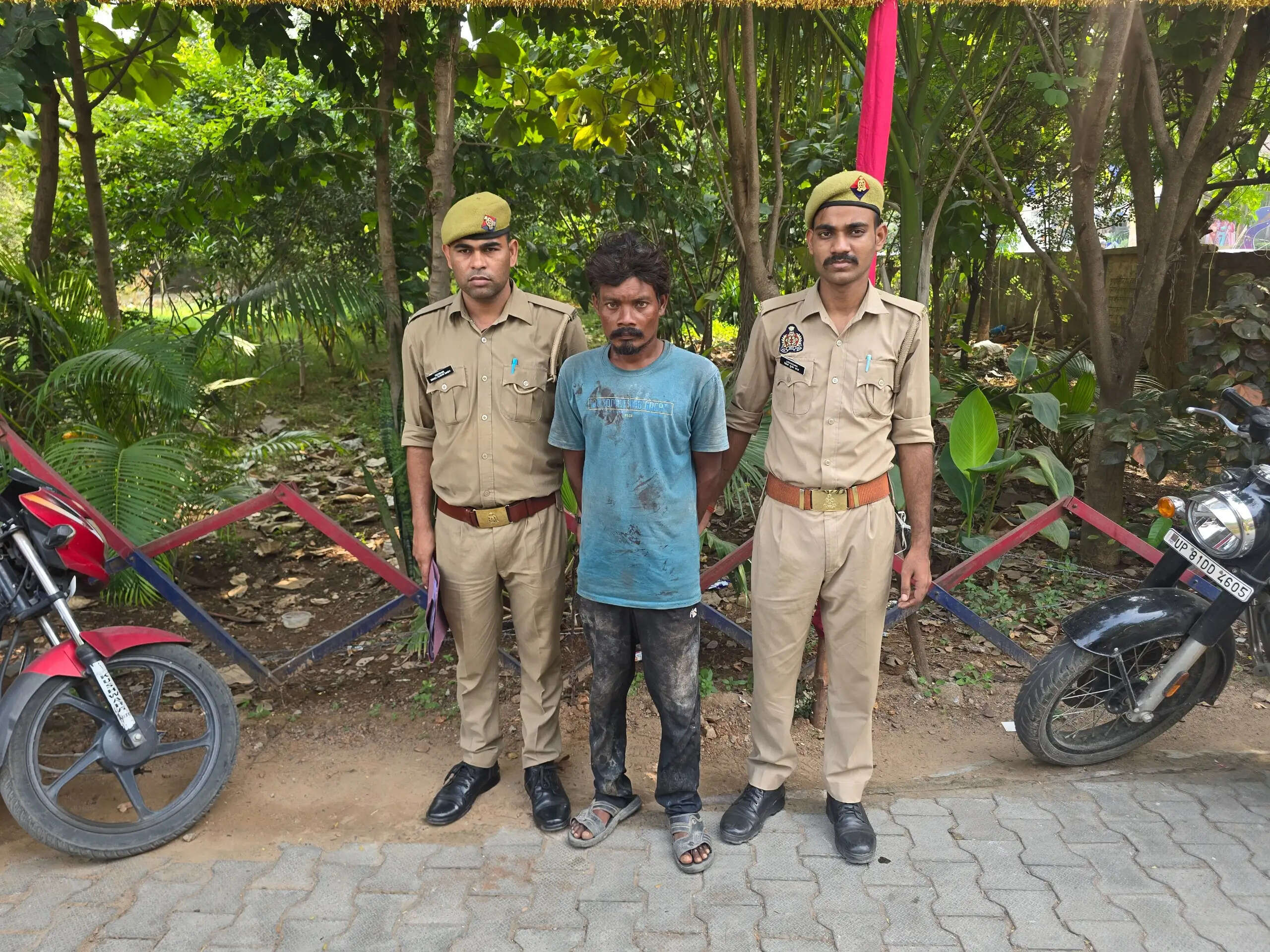 पत्नी का हत्यारा गिरफ्तार, शराब के नशे में घटना को अंजाम दे गढ़ी थी छत से गिरने की कहानी