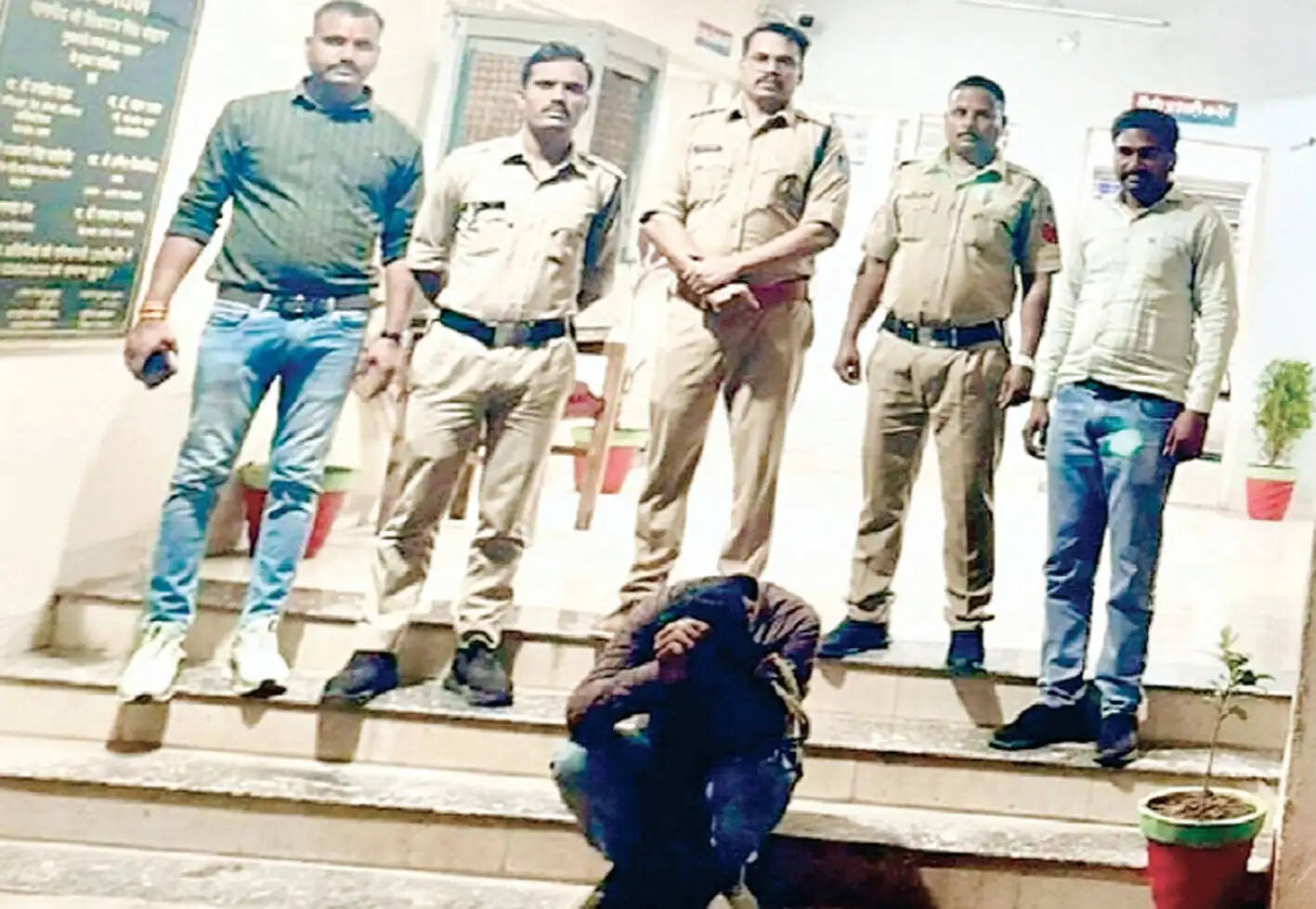 उज्जैन में फार्म हाउस से जेसीबी चोरी, 24 घंटे में पुलिस ने आरोपी को पकड़ा