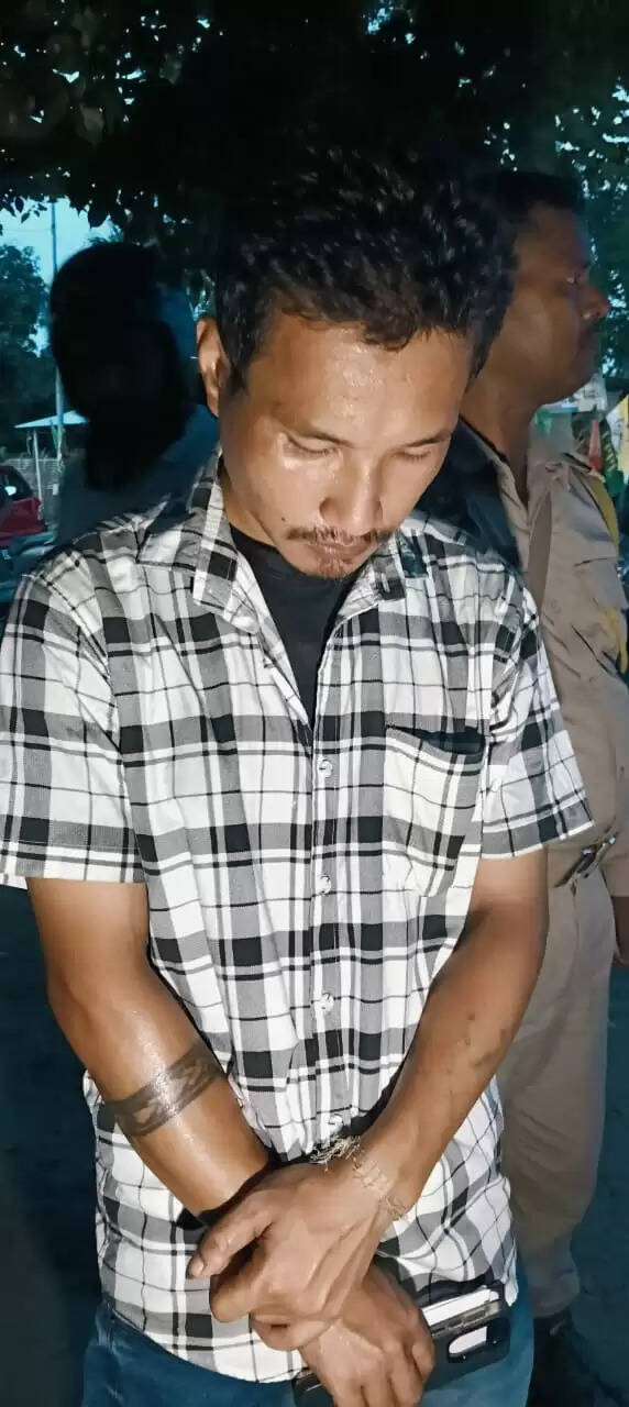 ड्रग्स समेत तस्कर गिरफ्तार