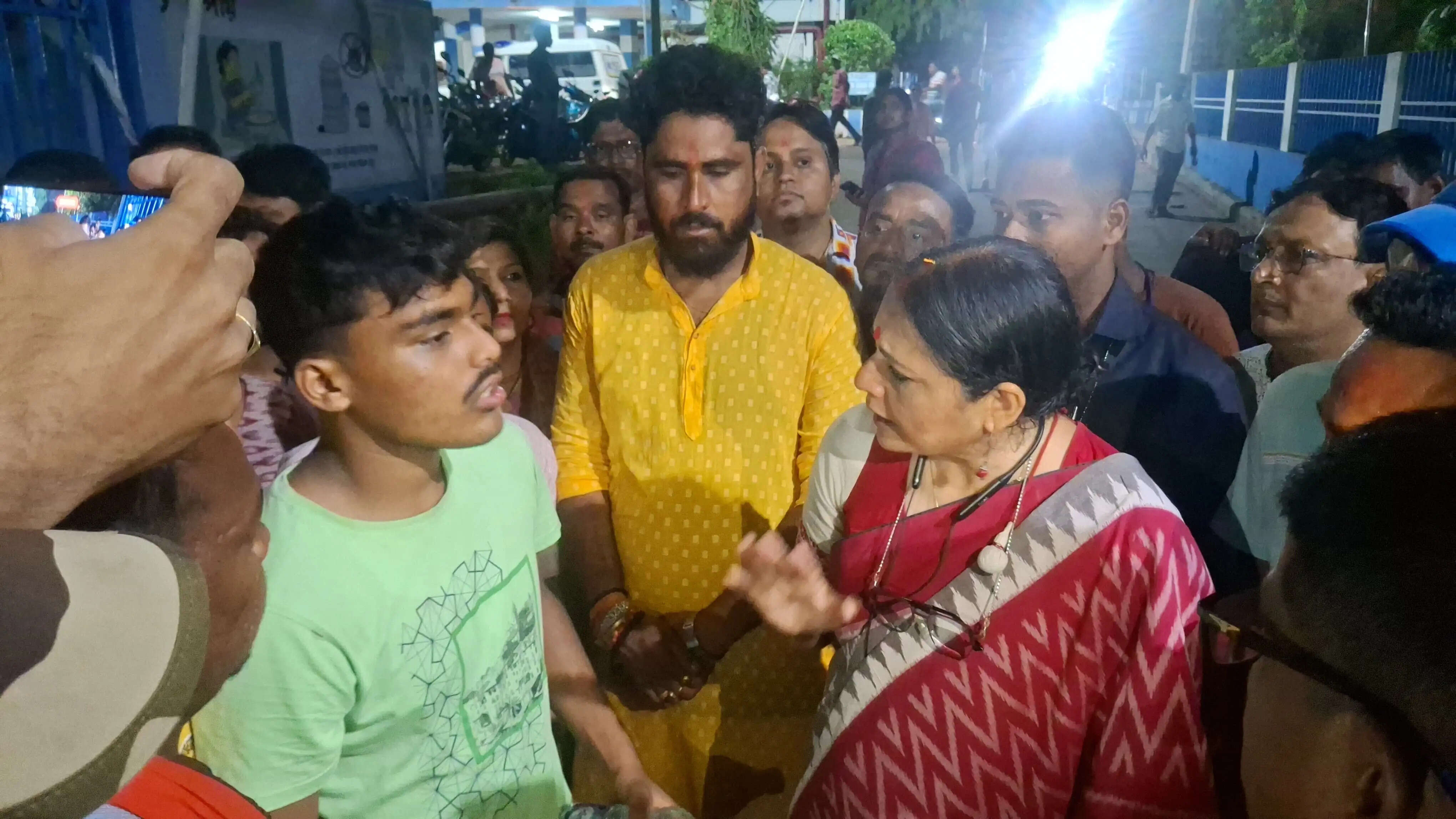 आकाशीय बिजली गिरने से किशोर की मौत, एक घायल