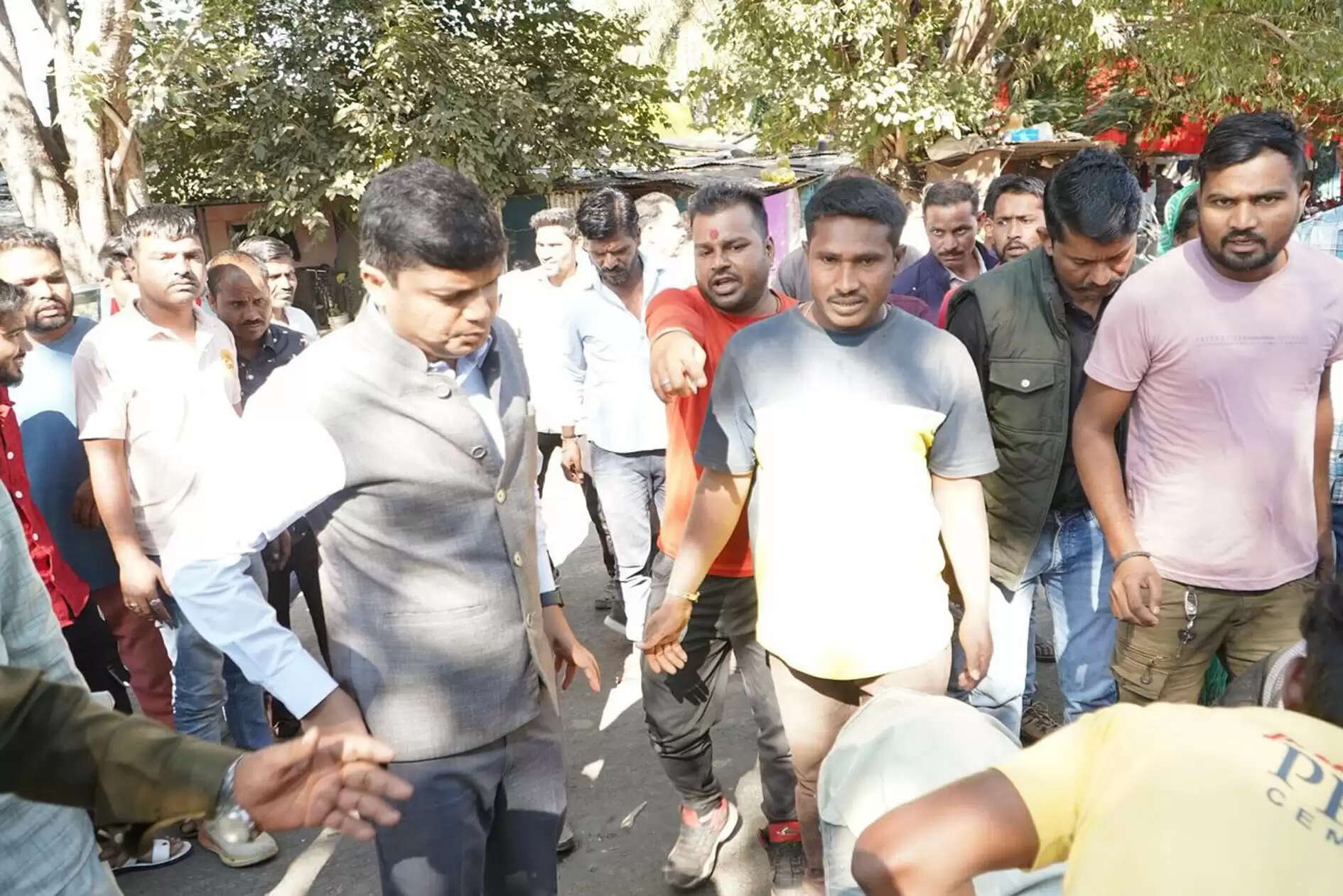 उज्जैन कलेक्टर रौशन कुमार सिंह बने राहवीर