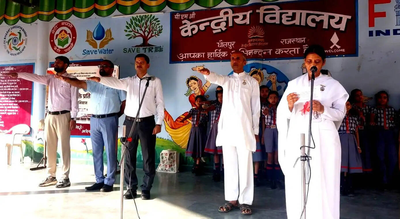 धौलपुर में विद्यार्थियों को दिलाई नशा मुक्ति की प्रतिज्ञा