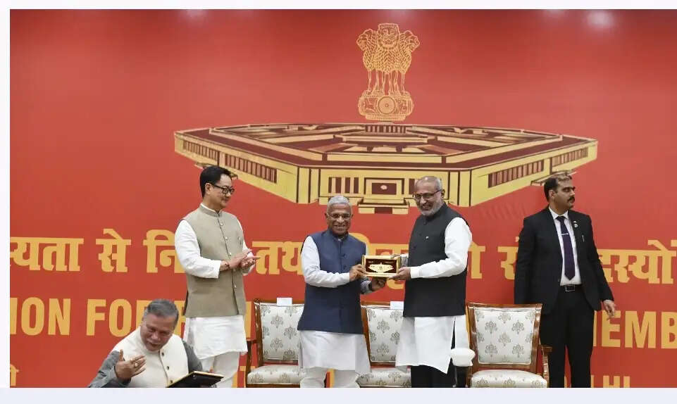 राज्यसभा से सेवानिवृत्त हो रहे 59 सांसदों को दी गई विदाई